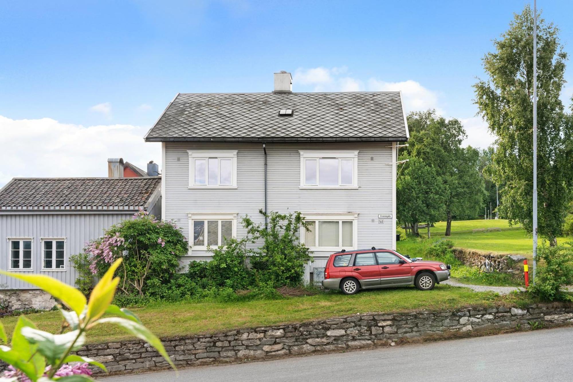 Arctic Homes - Historical Tromso House With View Bagian luar foto